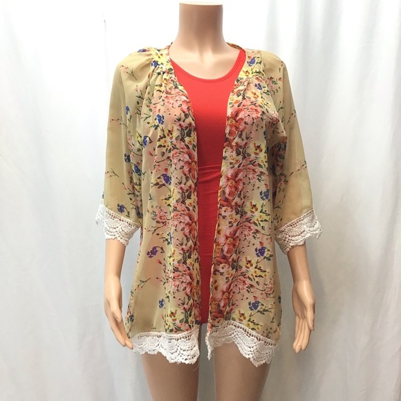 NWOT Fashion Yellow Floral Lace Trim Swimsuit Cover up Kimono Size Medium - Picture 4 of 7
